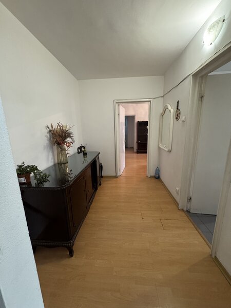 Dorobanti, Colegiul National I. L Caragiale,